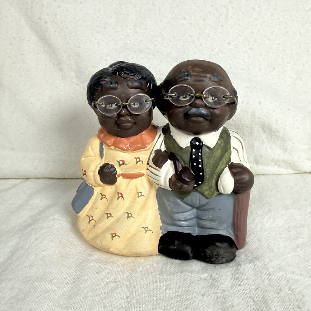 Vintage Ceramic Ebony African American Folk Art Couple Figurine 5" x 5" - Picture 6 of 6